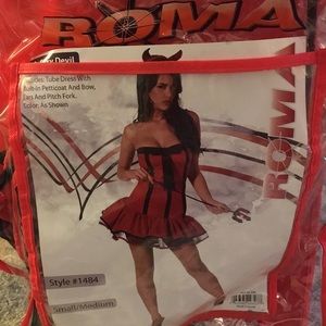 Women’s red devil costume
